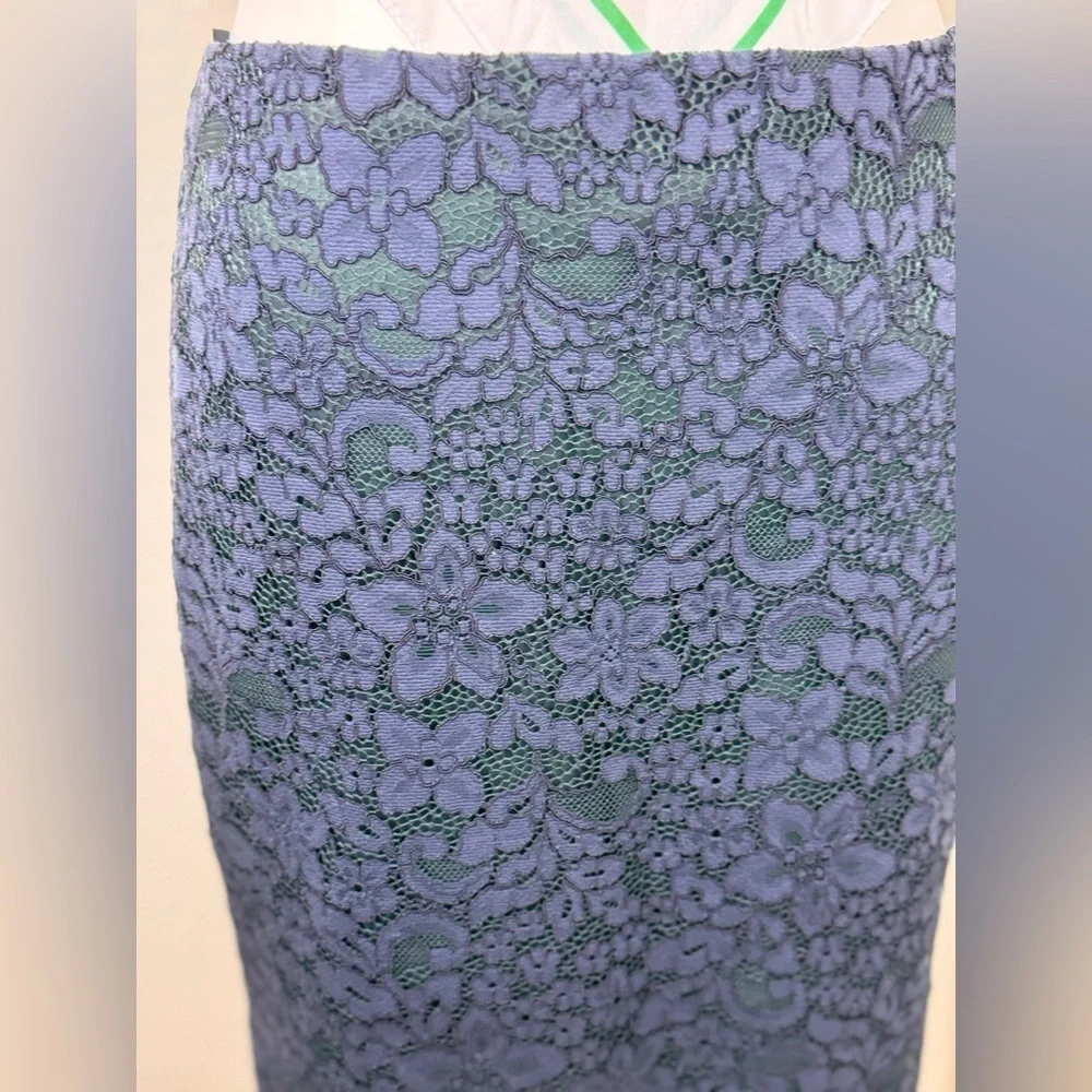 Tory Burch Size 2 Green Navy Lace Pencil Skirt Scalloped Embroidered Floral Slit